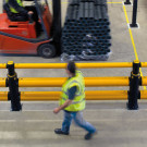 Traffic Double-Rail iFlex Barrier che protegge il pedone dal muletto.jpg